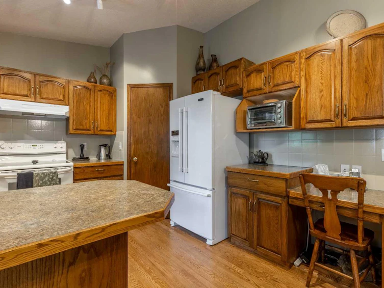 14 Mt Brazeau Road W, Lethbridge, AB, T1K 6L6 - 10