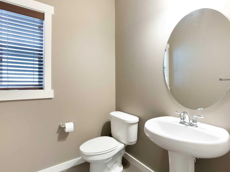 18 Elgin Meadows Road SE, Calgary, AB, T2Z 0S1 - 17