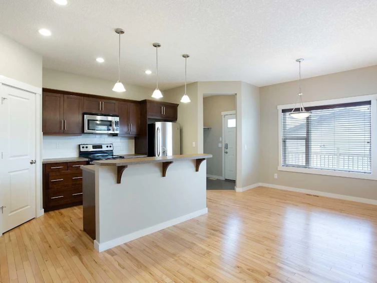 18 Elgin Meadows Road SE, Calgary, AB, T2Z 0S1 - 7
