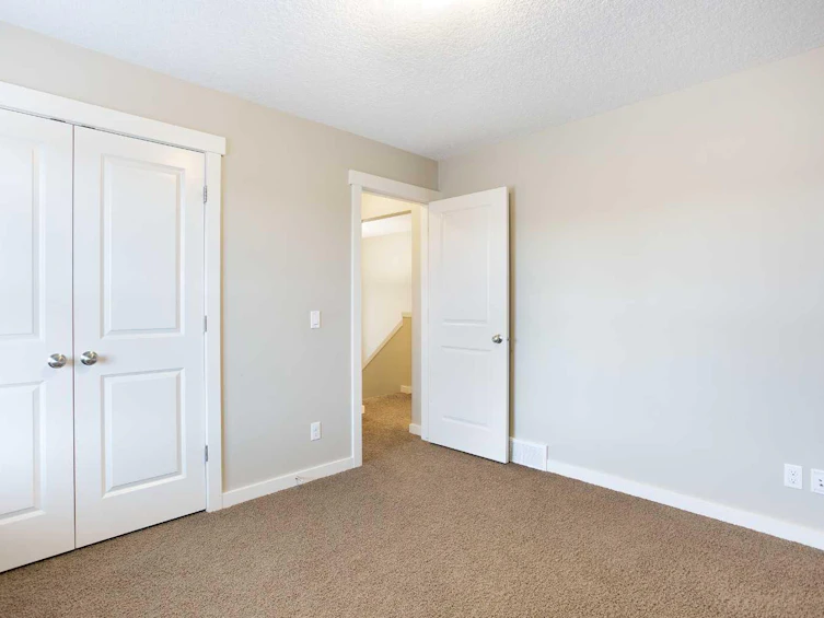 18 Elgin Meadows Road SE, Calgary, AB, T2Z 0S1 - 20