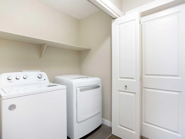 18 Elgin Meadows Road SE, Calgary, AB, T2Z 0S1 - 28