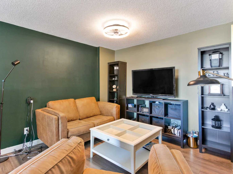 205-4944 Dalton Drive NW, Calgary, AB, T3A 2E6