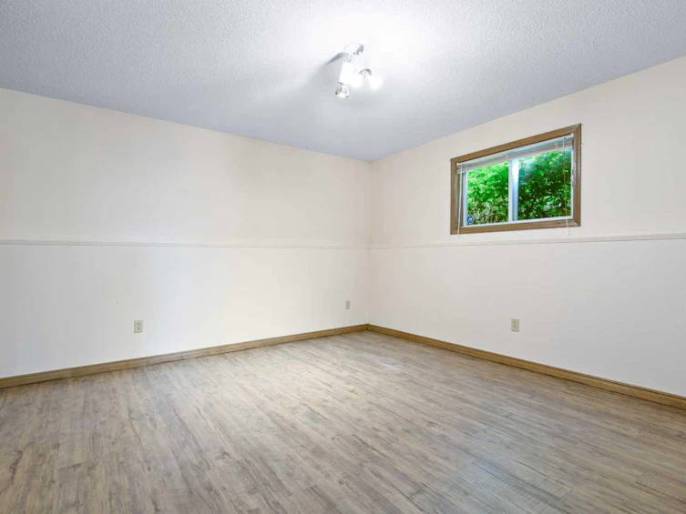 86 Kennings Crescent, Red Deer, AB, T4P 3M9 - 32