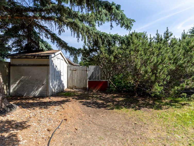 3741 Redwood Road S, Lethbridge, AB, T1K 4J8 - 45