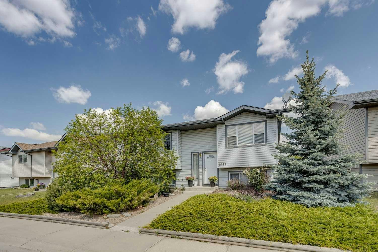 151 Strathmore Real Estate Listings & Houses for Sale - REW