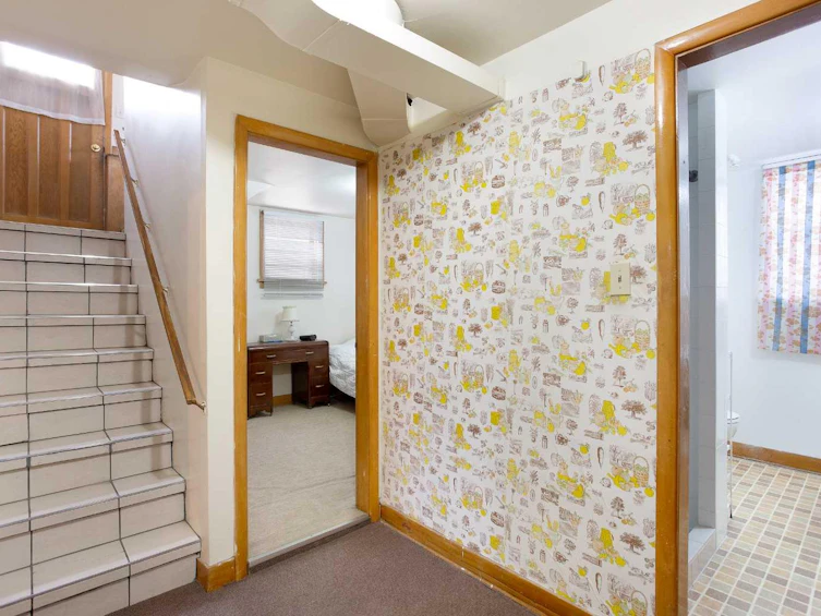 227 31 Avenue NE, Calgary, AB, T2E 2G1 - 14