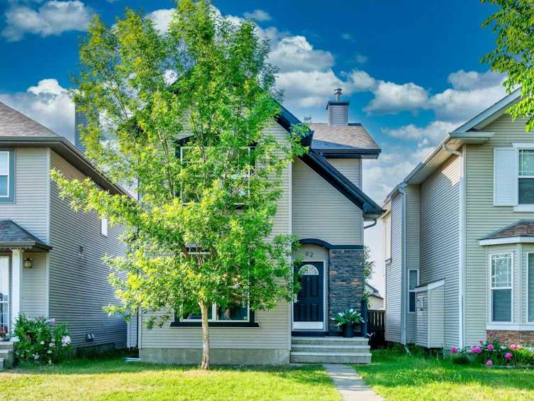 62 Cranberry Place SE, Calgary, AB, T3M 0G9 - 2