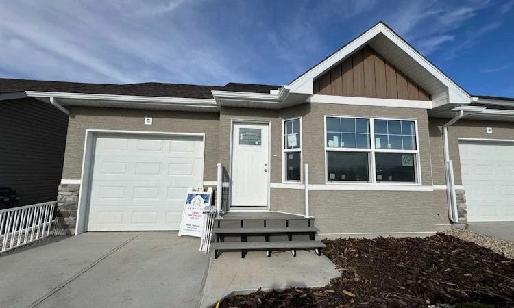 421 Meadowlark Way