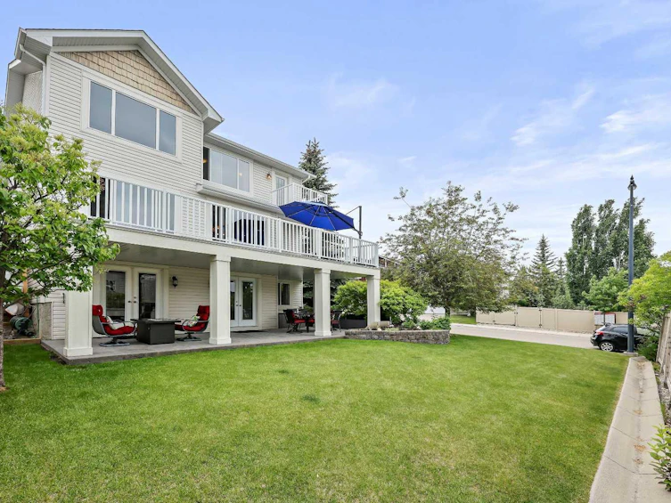 85 Cresthaven View SW, Calgary, AB, T3B 5Y1 - 3