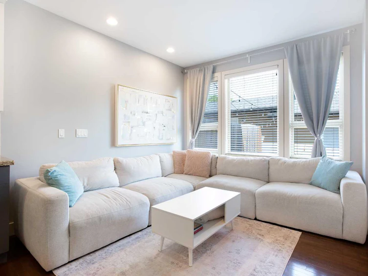 140 29 Avenue NW, Calgary, AB, T2M 2L8 - 13