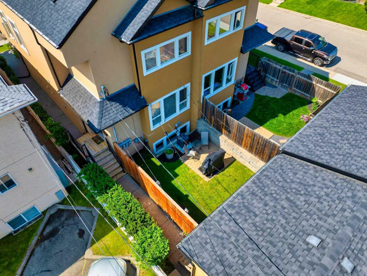 140 29 Avenue NW, Calgary, AB, T2M 2L8 - 32