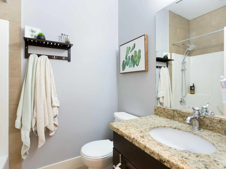 140 29 Avenue NW, Calgary, AB, T2M 2L8 - 21