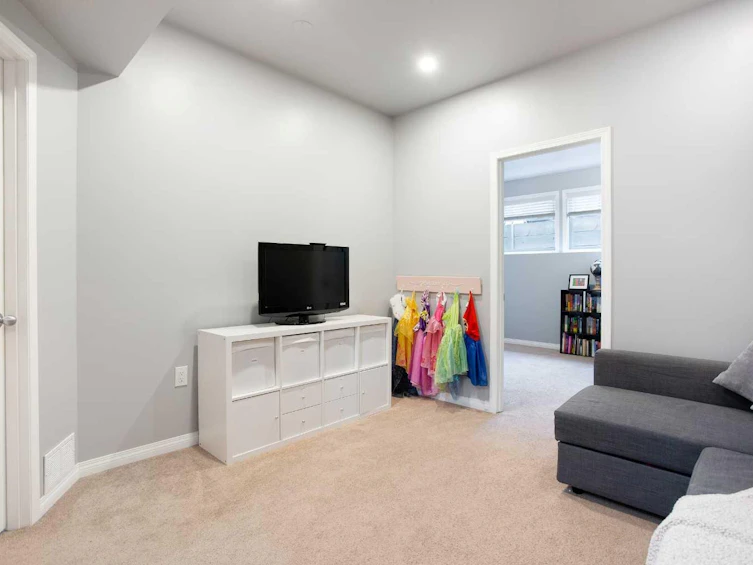 140 29 Avenue NW, Calgary, AB, T2M 2L8 - 23