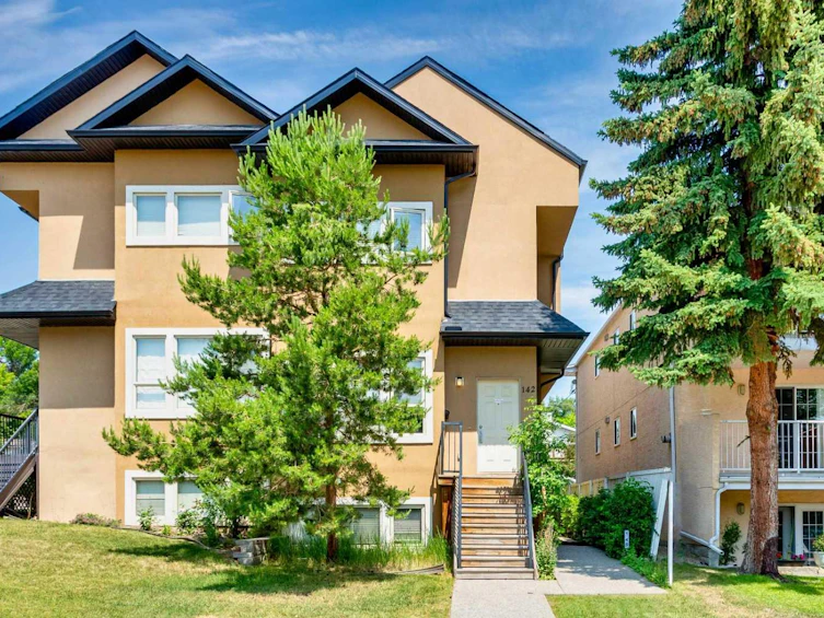 140 29 Avenue NW, Calgary, AB, T2M 2L8 - 2