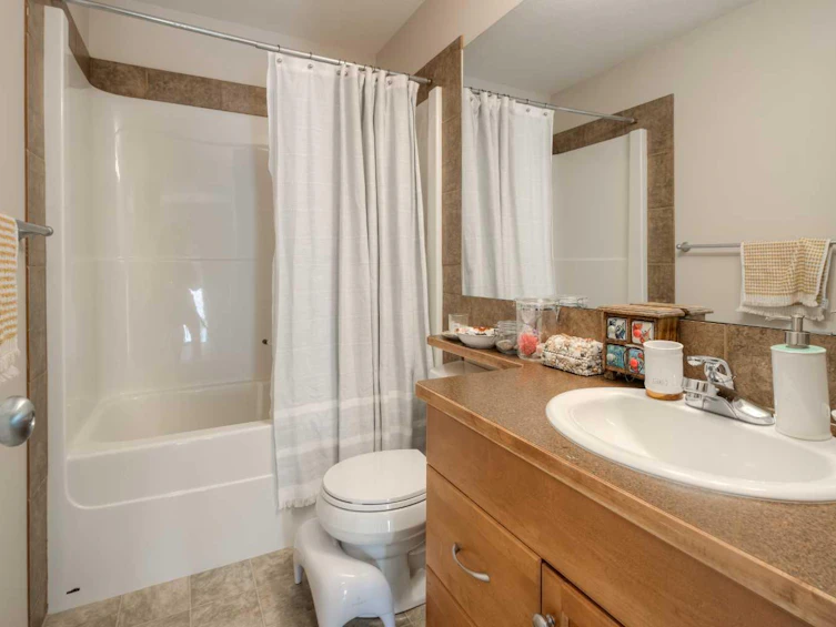 162 Grand River Boulevard W, Lethbridge, AB, T1K 8A5 - 27