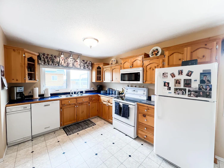 4823 50 Avenue, Smoky River M.D., AB, T0H 1S0 - 7