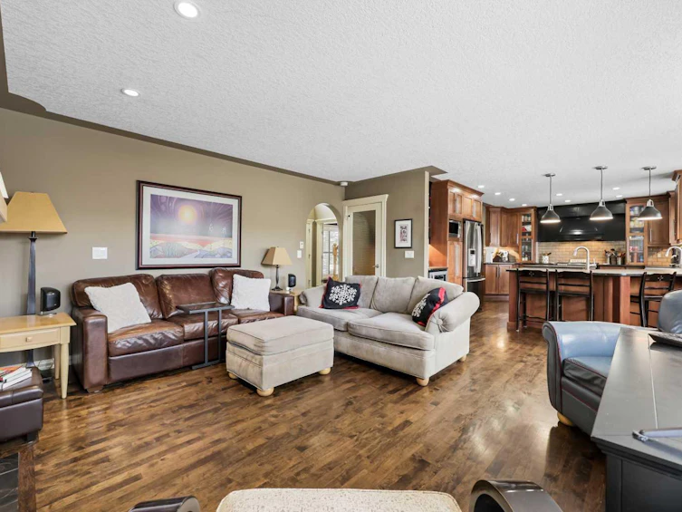 41 Strathridge Crescent SW, Calgary, AB, T3H 3R9 - 12