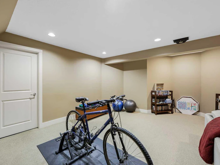 41 Strathridge Crescent SW, Calgary, AB, T3H 3R9 - 37