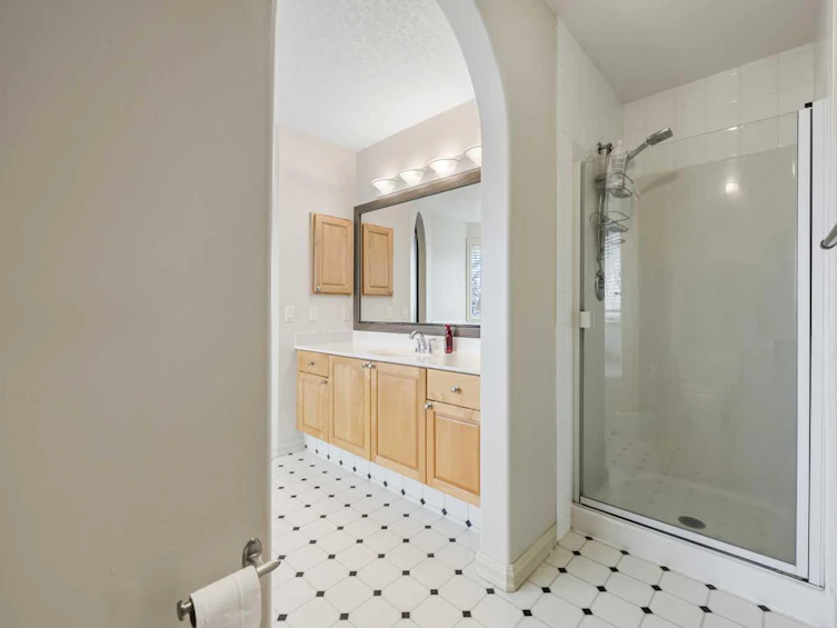 41 Strathridge Crescent SW, Calgary, AB, T3H 3R9 - 28