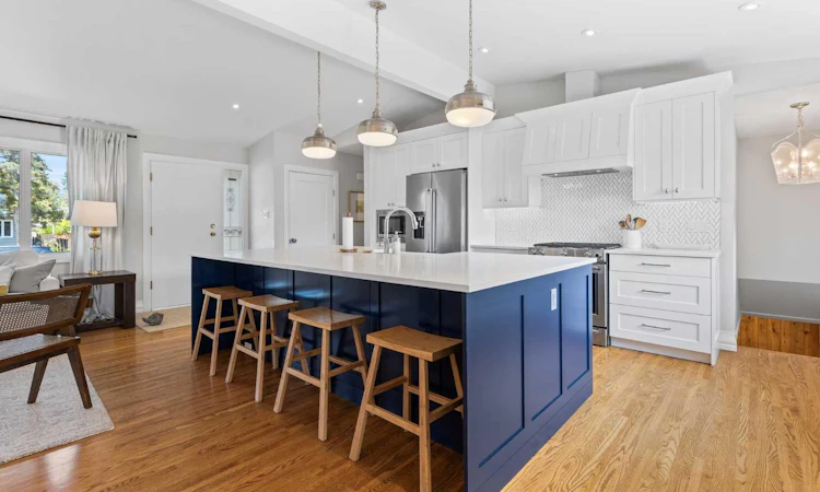27 Gordon Drive SW