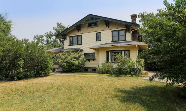302 King Street