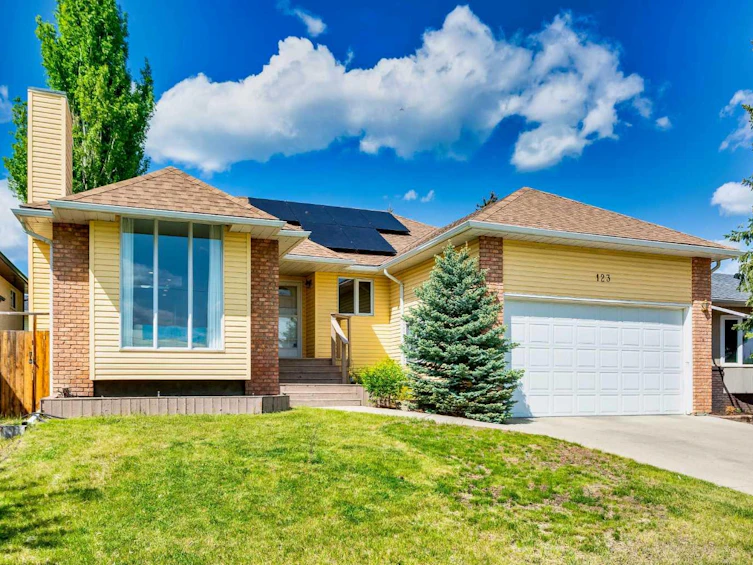 123 Woodbend Way, Okotoks, AB, T1S 1L6 - 3