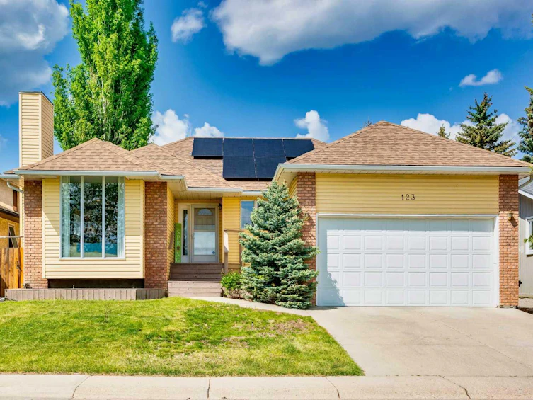 123 Woodbend Way, Okotoks, AB, T1S 1L6 - 2
