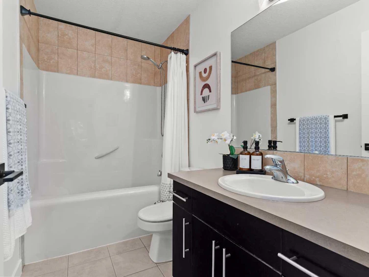 2-1933 24 Street SW, Calgary, AB, T3E 1S9 - 22