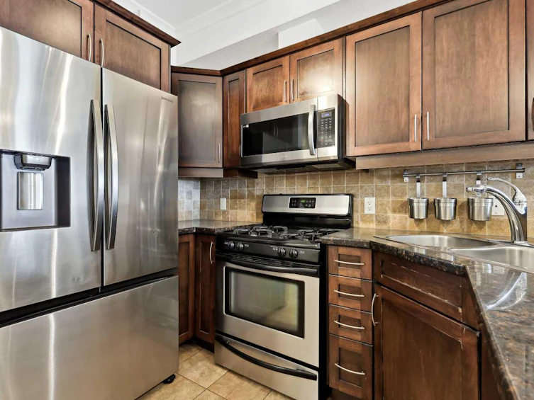 7-1729 34 Avenue SW, Calgary, AB, T2T 2B7 - 11