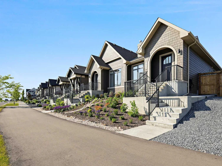 537 Marine Drive SE, Calgary, AB, T3M 2Z6 - 3