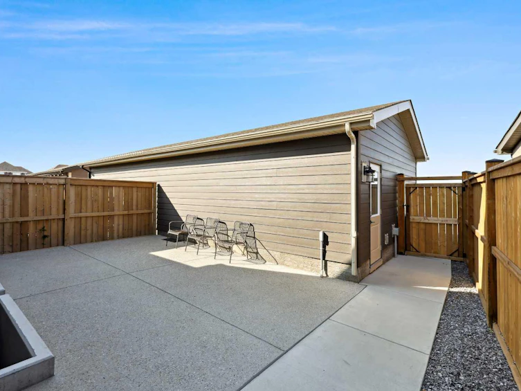 537 Marine Drive SE, Calgary, AB, T3M 2Z6 - 47