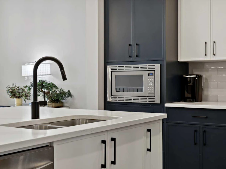 537 Marine Drive SE, Calgary, AB, T3M 2Z6 - 22