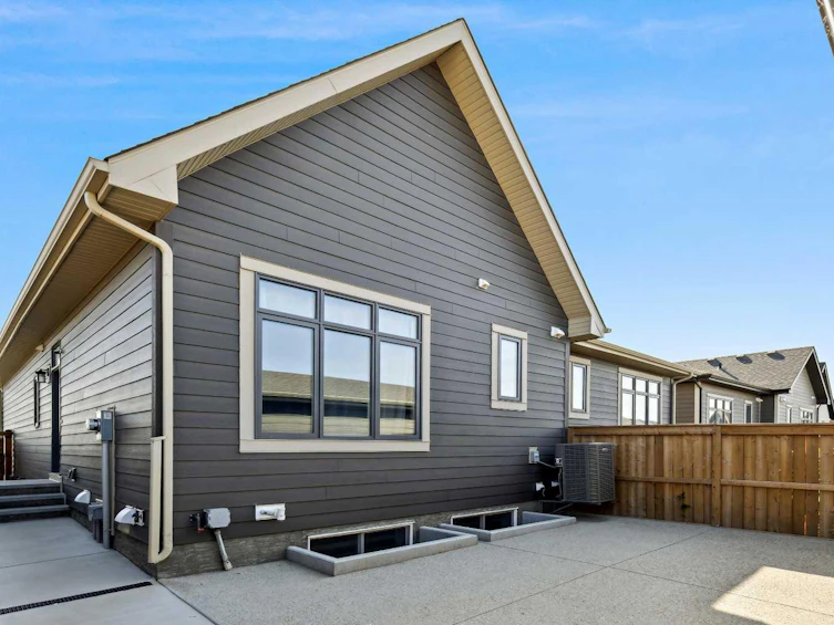 537 Marine Drive SE, Calgary, AB, T3M 2Z6 - 46
