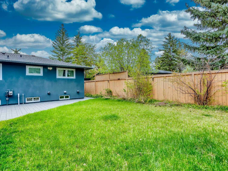 101 Wimbledon Crescent SW, Calgary, AB, T3C 3J2 - 7