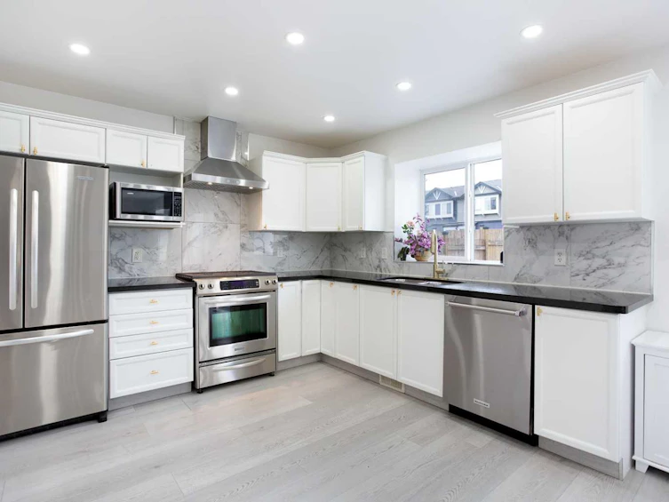 209 Luxstone Road SW, Airdrie, AB, T4B 0K5 - 4