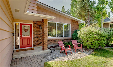 108 Oakside Circle SW, Calgary, AB, T2V 4H1