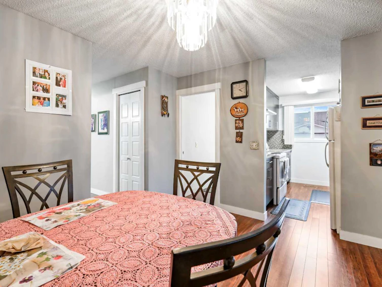 130 Pinemeadow Road NE, Calgary, AB, T1Y 4N9 - 14