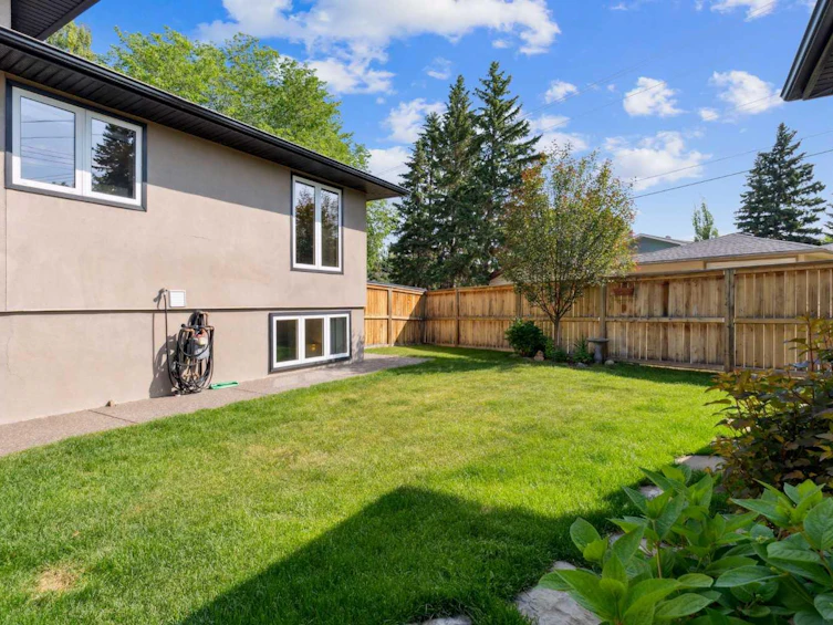 9 Harley Road SW, Calgary, AB, T2V 3K4 - 26