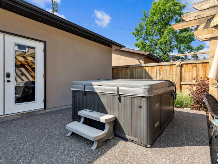 9 Harley Road SW, Calgary, AB, T2V 3K4 - 29