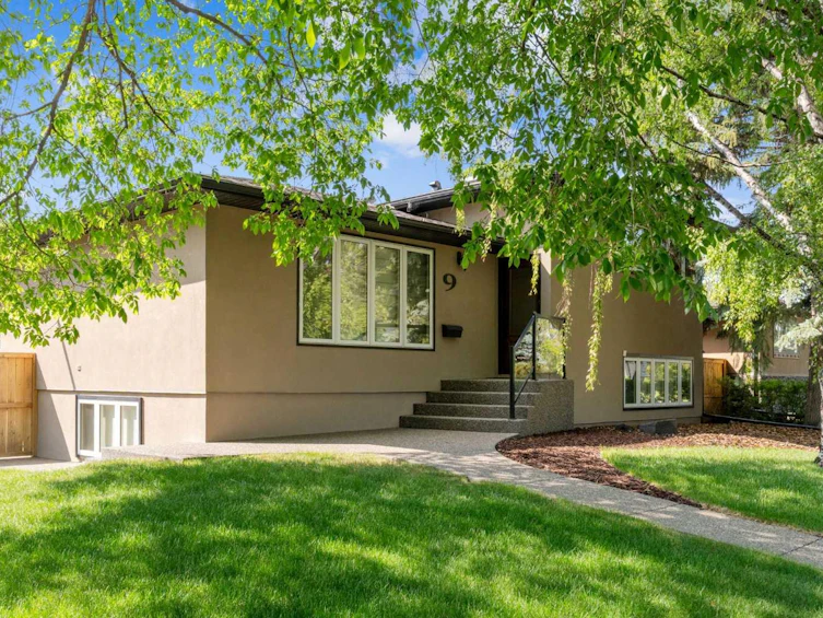 9 Harley Road SW, Calgary, AB, T2V 3K4 - 2