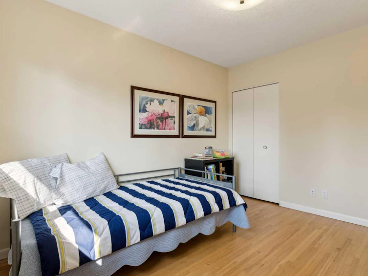 9 Harley Road SW, Calgary, AB, T2V 3K4 - 13