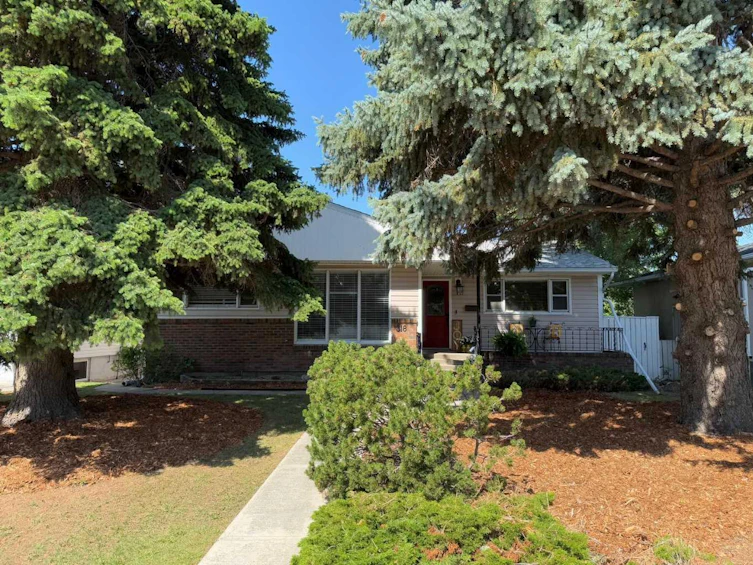 318 26 Street S, Lethbridge, AB, T1J 3P9 - 3