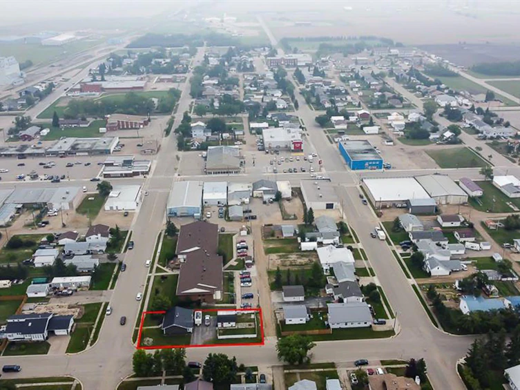 5 1 Avenue SW, Falher, AB, T0H 1M0 - 45