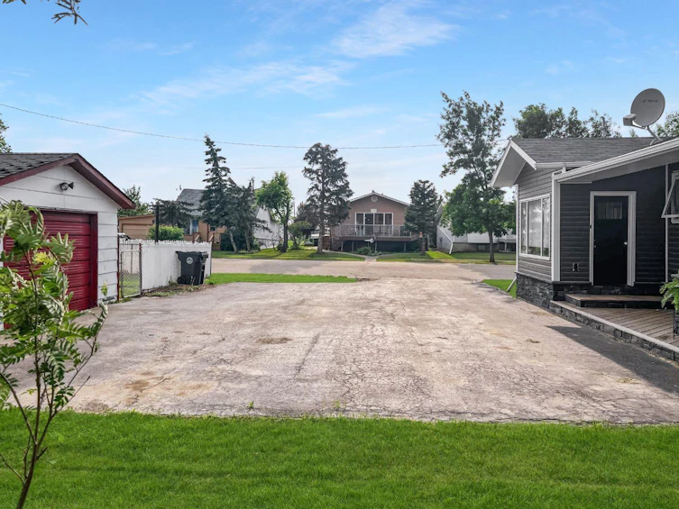 5 1 Avenue SW, Falher, AB, T0H 1M0 - 5