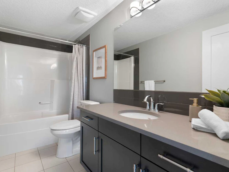 162 Canoe Crescent SW, Airdrie, AB, T4B 2N9 - 41