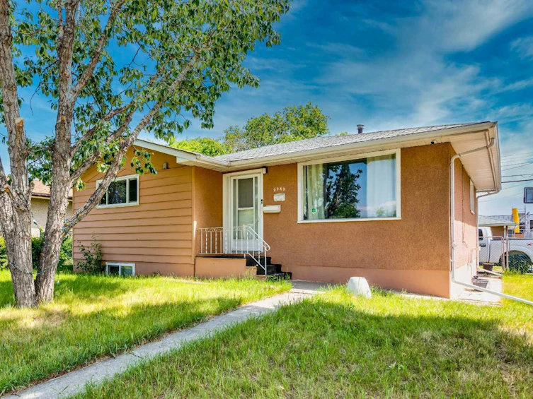 2040 47 Street SE, Calgary, AB, T2B 1L3