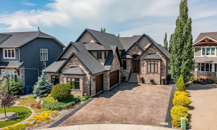 32 Sagewood Close