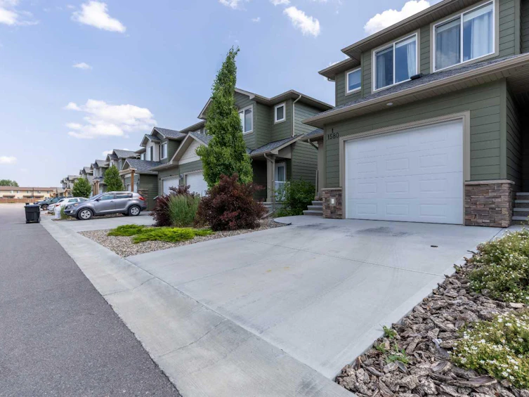 1-1580 Stafford Drive N, Lethbridge, AB, T1H 7G8 - 4