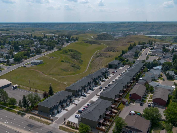 1-1580 Stafford Drive N, Lethbridge, AB, T1H 7G8 - 42