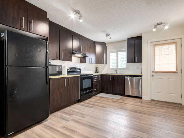 2107-2445 Kingsland Road SE, Airdrie, AB, T4A 0B9 - 10